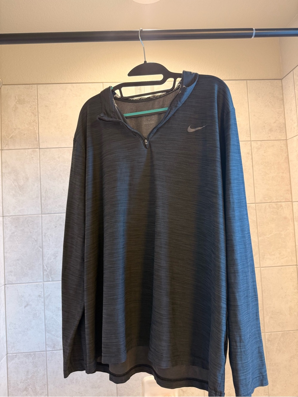 Nike Men’s Dark Charcoal Quarter-Zip Hooded Pullover